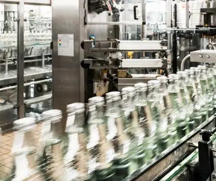 Why Partnering with a Trusted Bottling Equipment Company Matters - Steelhead Inc. - Custom Bottling Solution